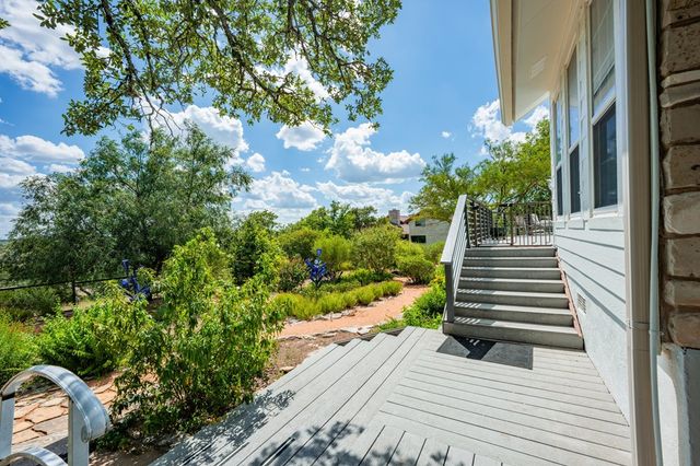 103 Connally Dr, Kerrville, TX 78028