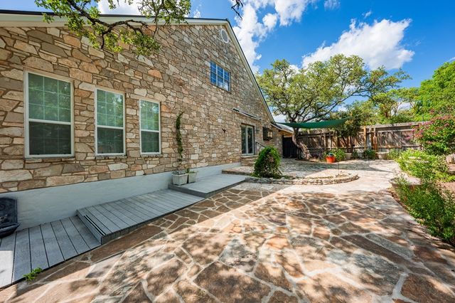 103 Connally Dr, Kerrville, TX 78028
