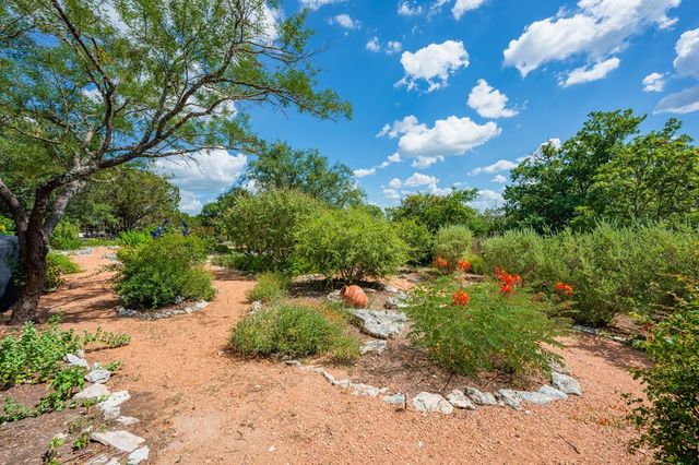 103 Connally Dr, Kerrville, TX 78028