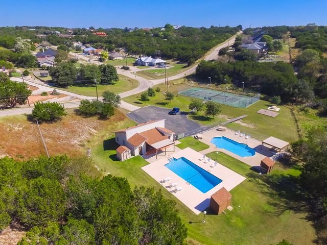 103 Connally Dr, Kerrville, TX 78028