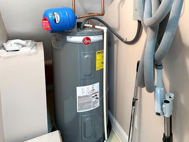 87 Cherokee Lake Drive, Ringgold, GA 30736