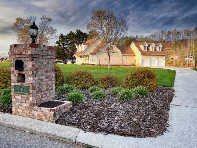 87 Cherokee Lake Drive, Ringgold, GA 30736