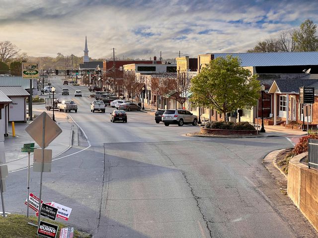 87 Cherokee Lake Drive, Ringgold, GA 30736