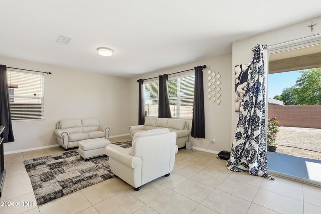 119 E CHELSEA Lane, Gilbert, AZ 85295