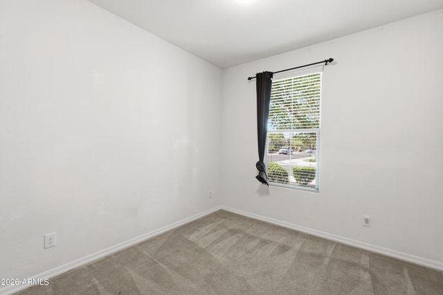 119 E CHELSEA Lane, Gilbert, AZ 85295