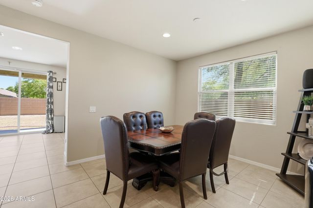 119 E CHELSEA Lane, Gilbert, AZ 85295