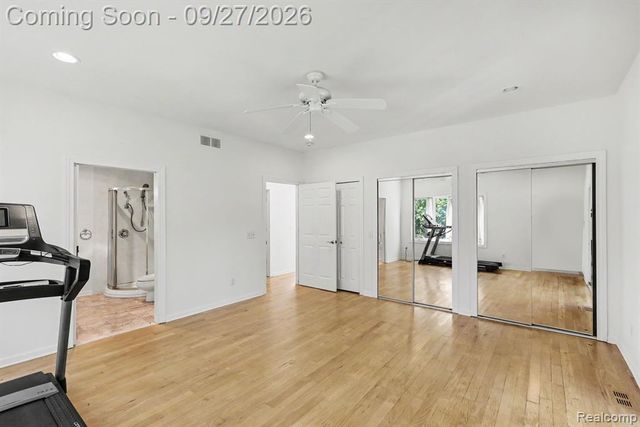 9984 Maple Valley Drive, Clarkston, MI 48348