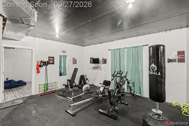9984 Maple Valley Drive, Clarkston, MI 48348