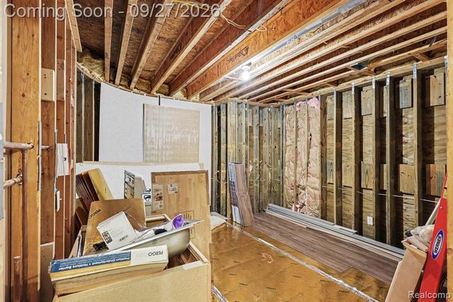 9984 Maple Valley Drive, Clarkston, MI 48348