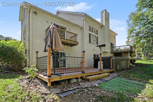 9984 Maple Valley Drive, Clarkston, MI 48348