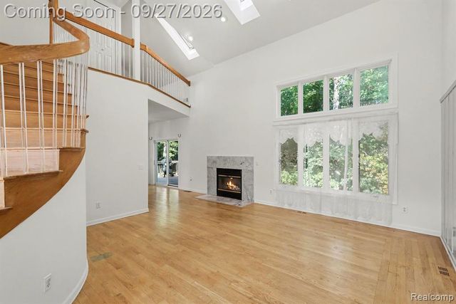 9984 Maple Valley Drive, Clarkston, MI 48348