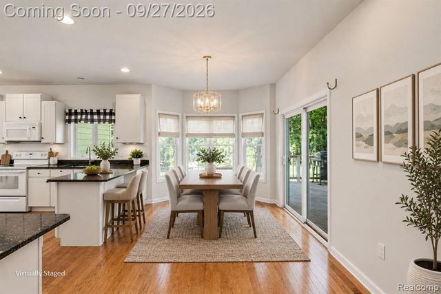 9984 Maple Valley Drive, Clarkston, MI 48348