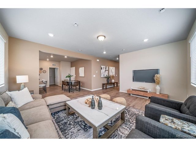 10085 Scranton Ct, Commerce City, CO 80022