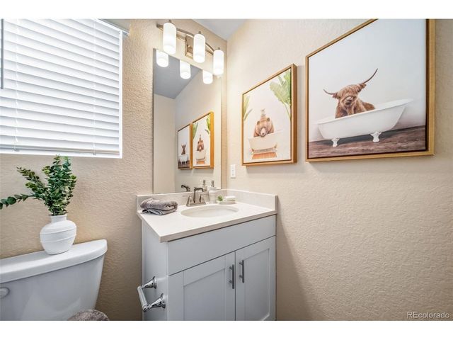 10085 Scranton Ct, Commerce City, CO 80022