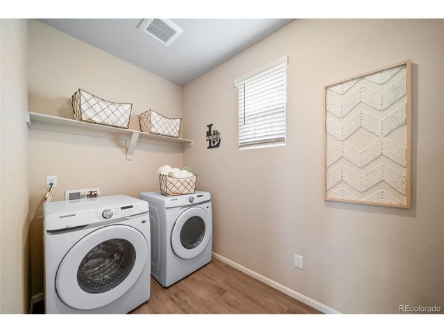 10085 Scranton Ct, Commerce City, CO 80022