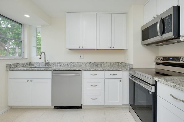 470 ARTISTS AVENUE, Englewood, FL 34223