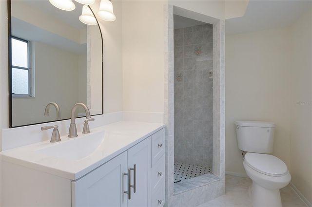 470 ARTISTS AVENUE, Englewood, FL 34223