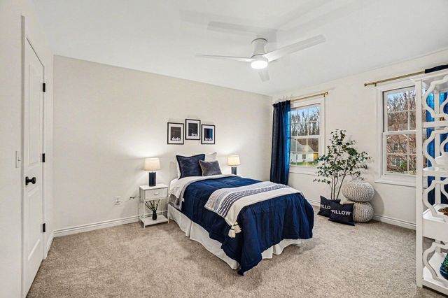 5189 Queen Victoria Lane, Kalamazoo, MI 49009