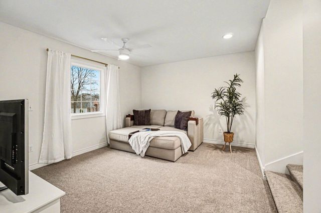 5189 Queen Victoria Lane, Kalamazoo, MI 49009