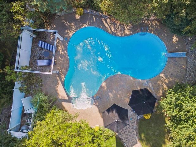 5189 Queen Victoria Lane, Kalamazoo, MI 49009