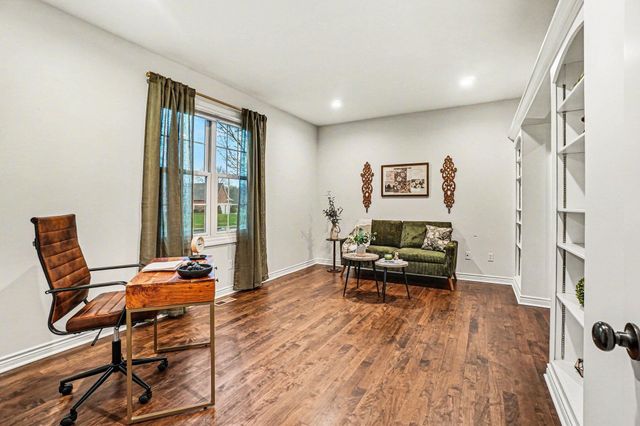 5189 Queen Victoria Lane, Kalamazoo, MI 49009