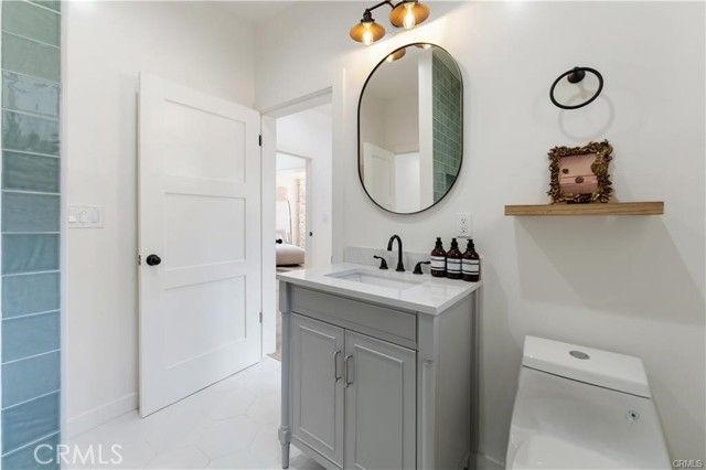 137 E Avenue 42, Los Angeles, CA 90031