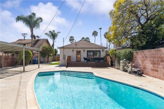 137 E Avenue 42, Los Angeles, CA 90031