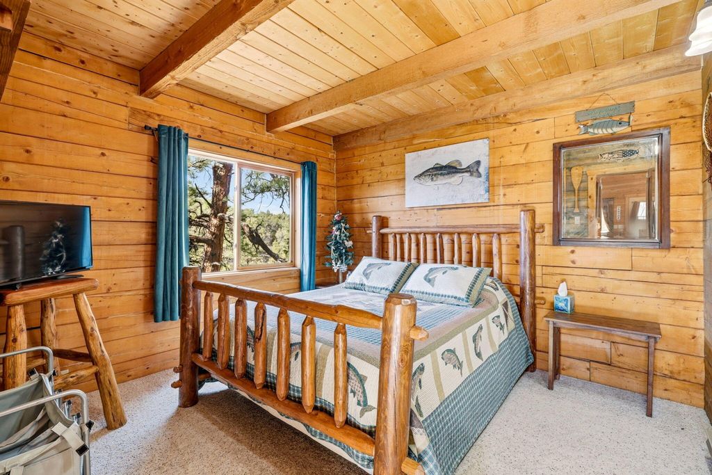 Image 16 of property listing at 31 Lakeview Drive, Quemado, NM 87829