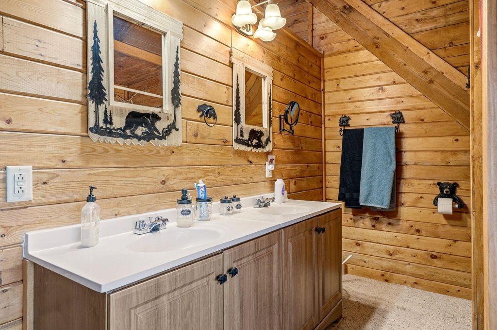 Image 24 of property listing at 31 Lakeview Drive, Quemado, NM 87829