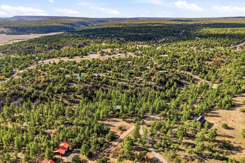 Image 32 of property listing at 31 Lakeview Drive, Quemado, NM 87829