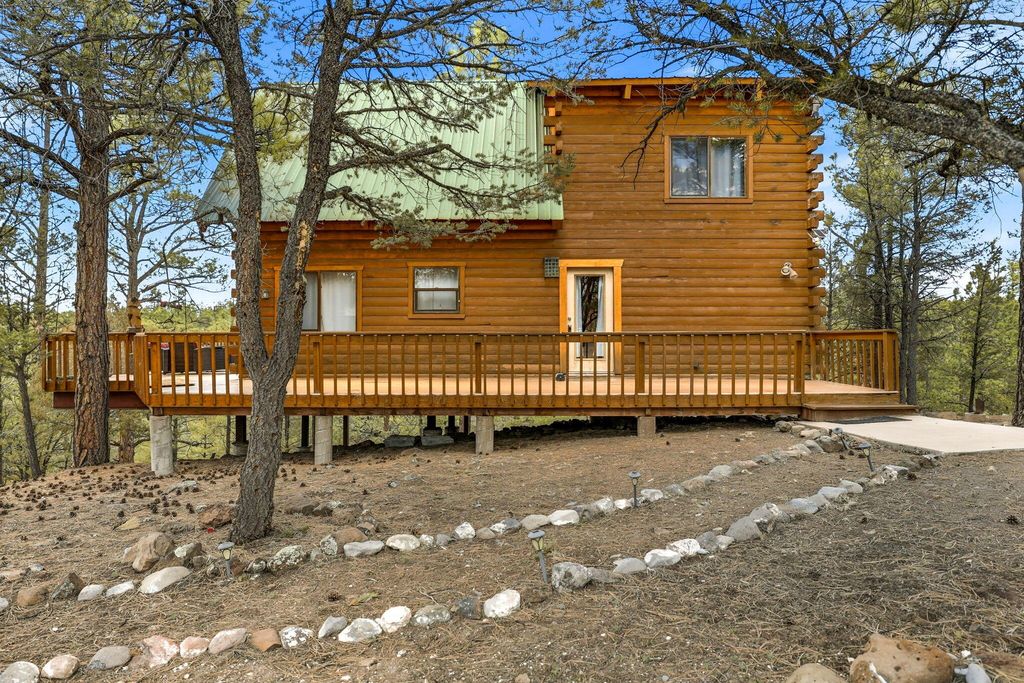 Image 4 of property listing at 31 Lakeview Drive, Quemado, NM 87829