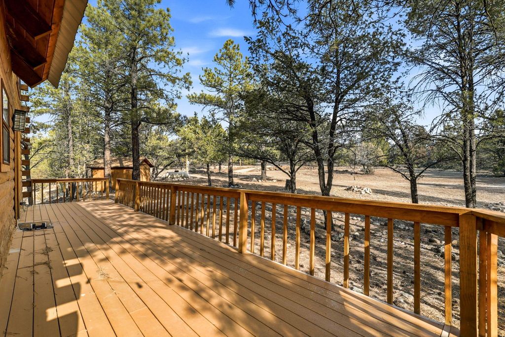 Image 8 of property listing at 31 Lakeview Drive, Quemado, NM 87829
