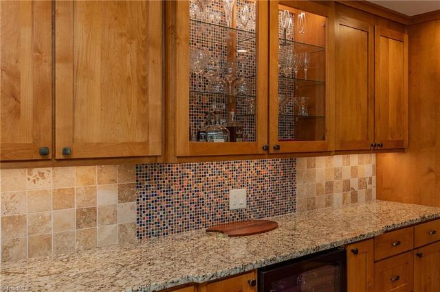 6832 Colonial club Drive, Thomasville, NC 27360