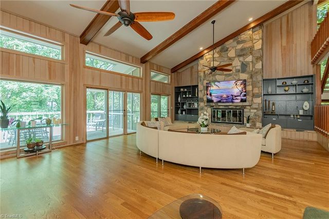 6832 Colonial club Drive, Thomasville, NC 27360