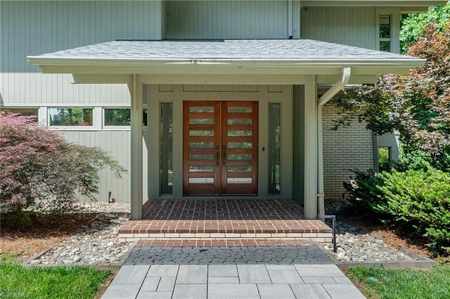 6832 Colonial club Drive, Thomasville, NC 27360
