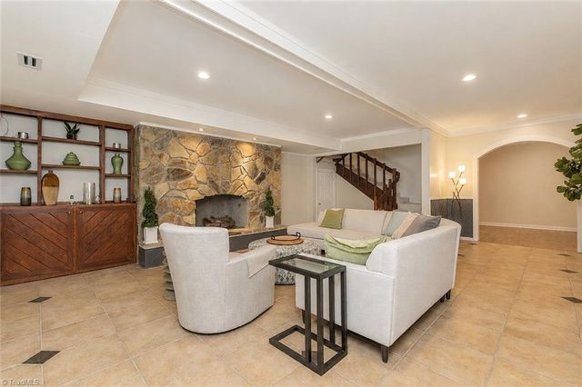 6832 Colonial club Drive, Thomasville, NC 27360