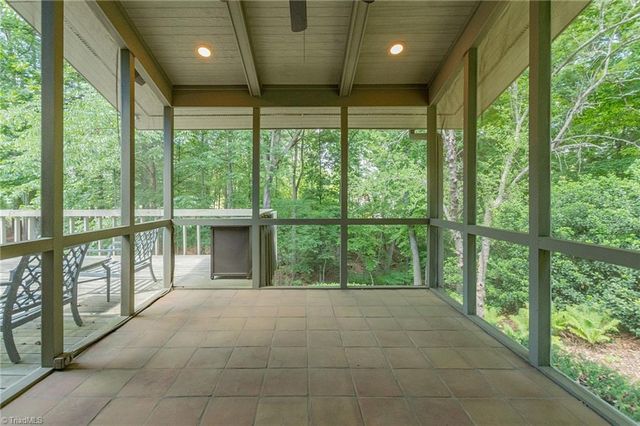6832 Colonial club Drive, Thomasville, NC 27360