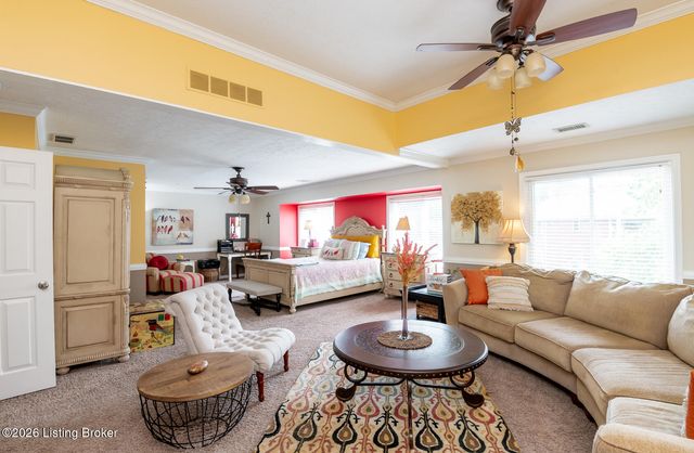 344 Rosewood Dr, Louisville, KY 40223