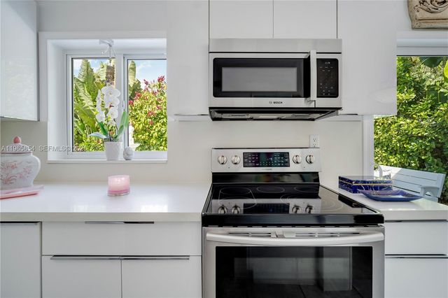 11465 SW 60th St, Miami, FL 33173