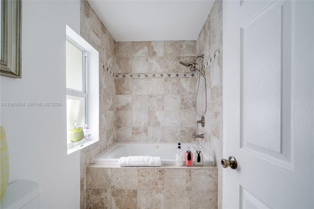 11465 SW 60th St, Miami, FL 33173