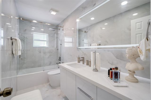 11465 SW 60th St, Miami, FL 33173