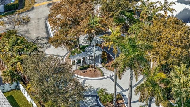 11465 SW 60th St, Miami, FL 33173