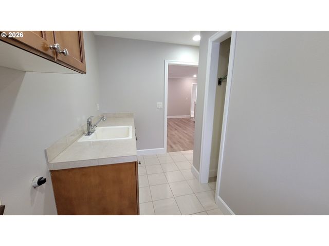 10918 Nw 37TH Ave, Vancouver, WA 98685