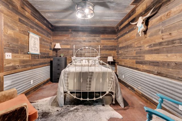 9834 County Road 305, Grandview, TX 76050