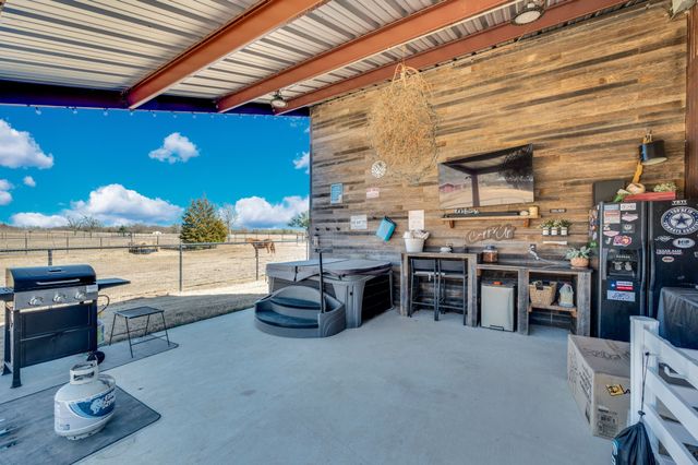 9834 County Road 305, Grandview, TX 76050