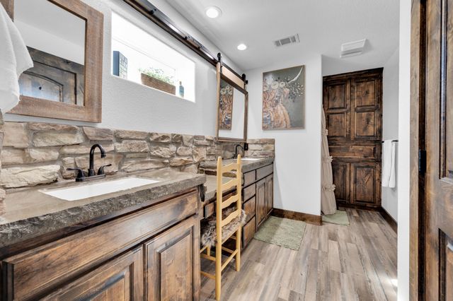 9834 County Road 305, Grandview, TX 76050