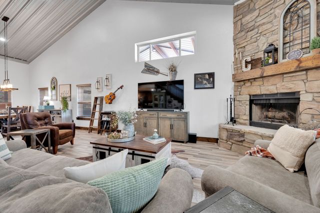 9834 County Road 305, Grandview, TX 76050