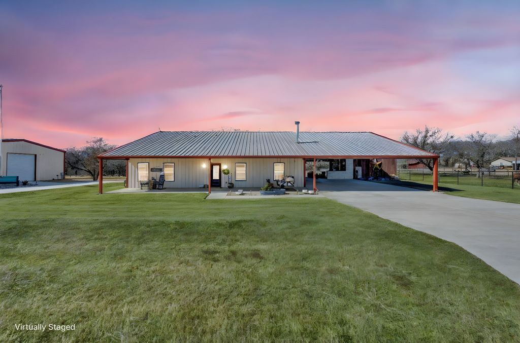 9834 County Road 305, Grandview, TX 76050