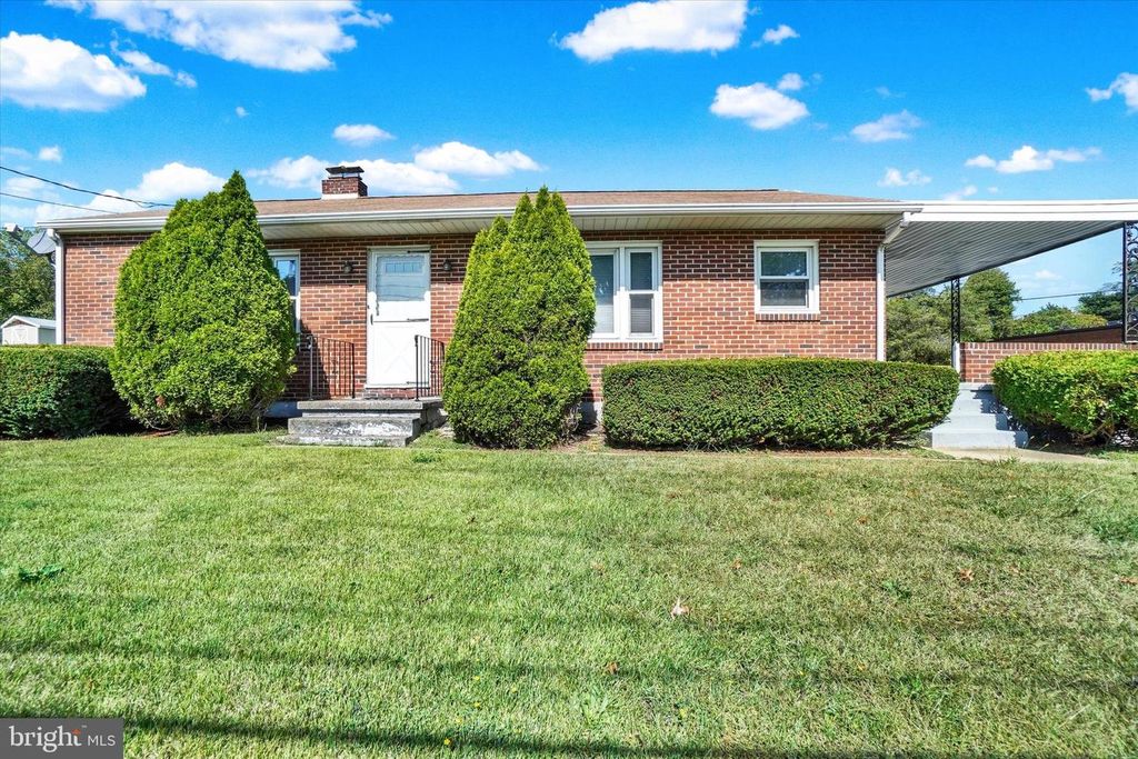 1601 BANNISTER ST, York, PA 17404
