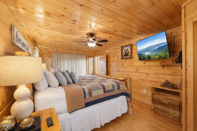 2251 Red Bud Road, Sevierville, TN 37876